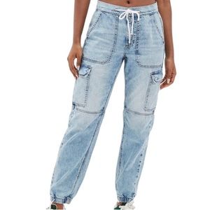 American Eagle High-Waisted Cargo Denim Jogger